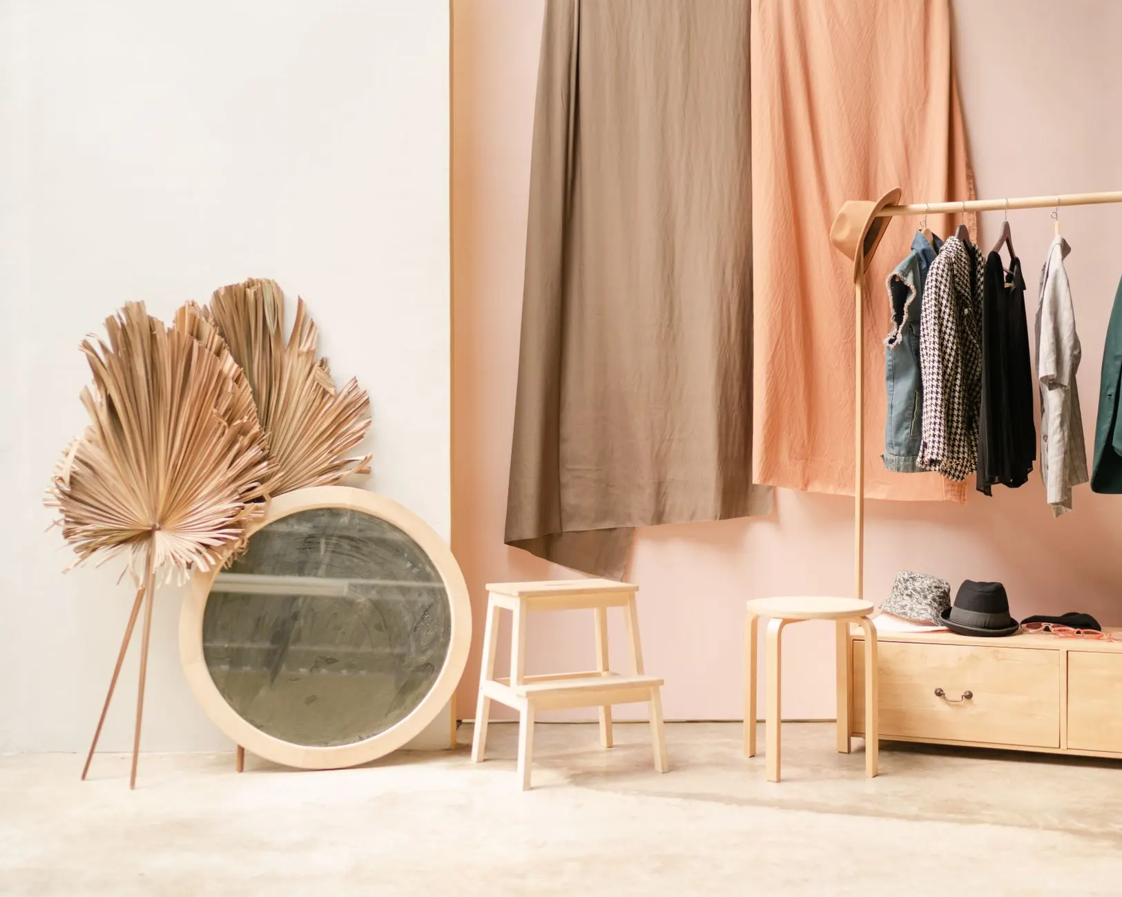 上海旺琦飞电子商务：服装鞋帽与箱包皮具电商零售的选品与供应链管理解析