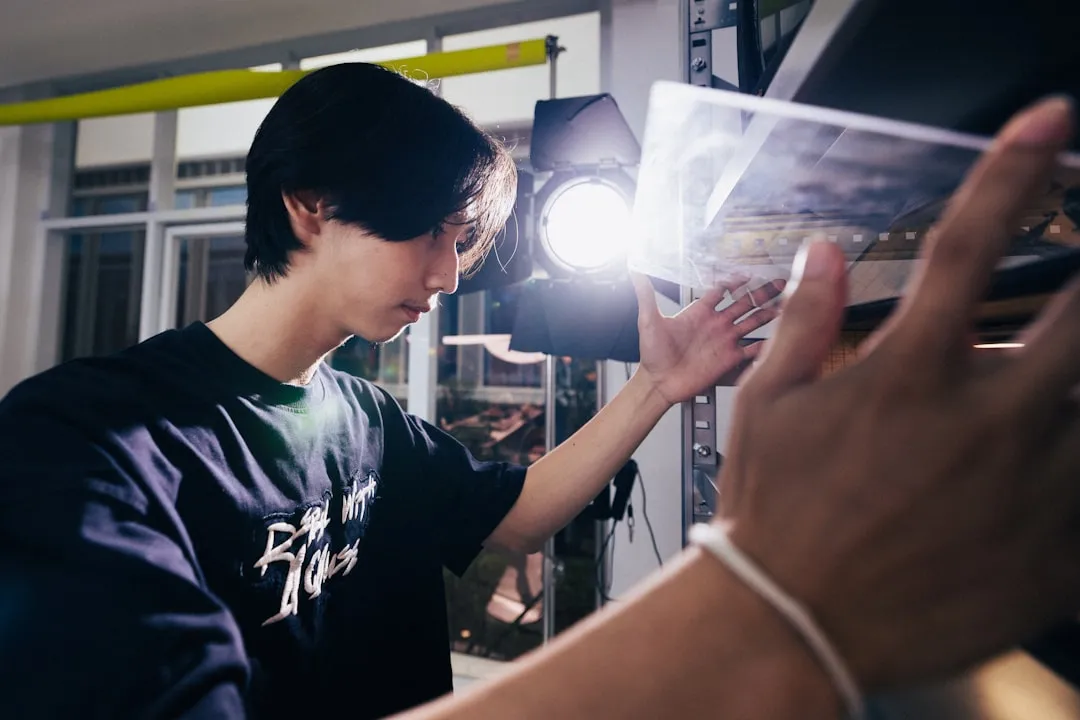 2025年箱包皮具行业防伪技术应用趋势与正品保障方案解析